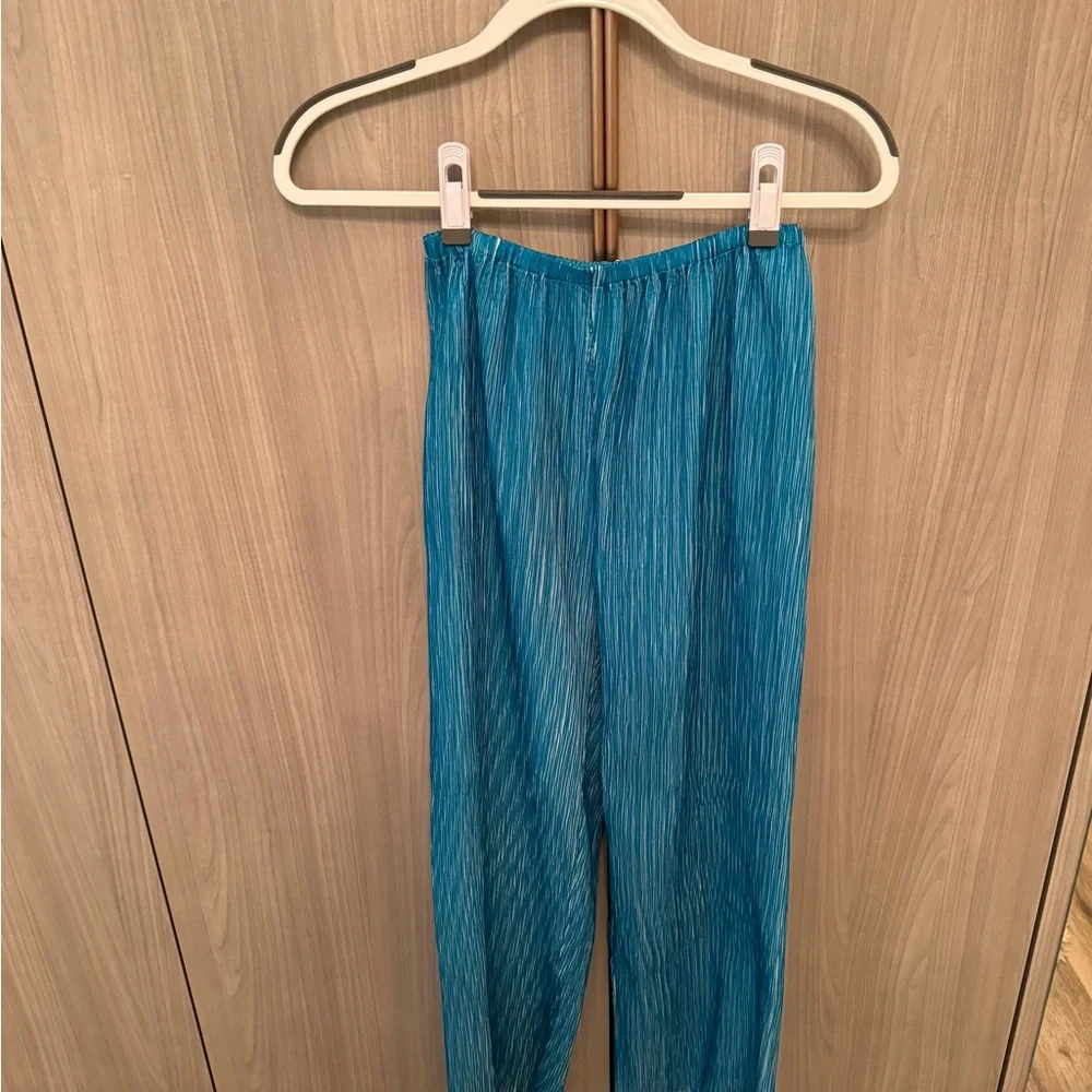 Cult Gaia Blue Pleated Top and Pants Set - Picture 2 of 7